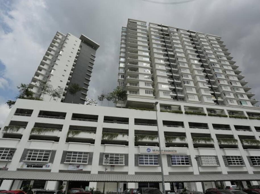 Homestay Ttdi Adina 710 Shah Alam,Sek 13,Msu,3Bedroooms Εξωτερικό φωτογραφία